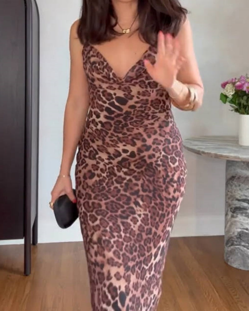 Ärmelloses Figurbetontes Maxikleid mit Schwingendem Kragen und Leopardenmuster (Vorverkauf)