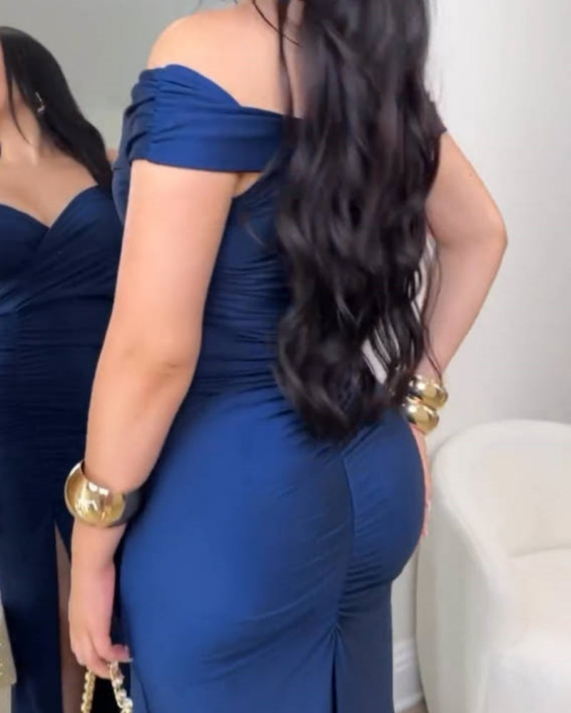 Elegantes Schulterfreies Maxikleid mit V Ausschnitt und Rüschen und Seitenschlitz (Vorverkauf)