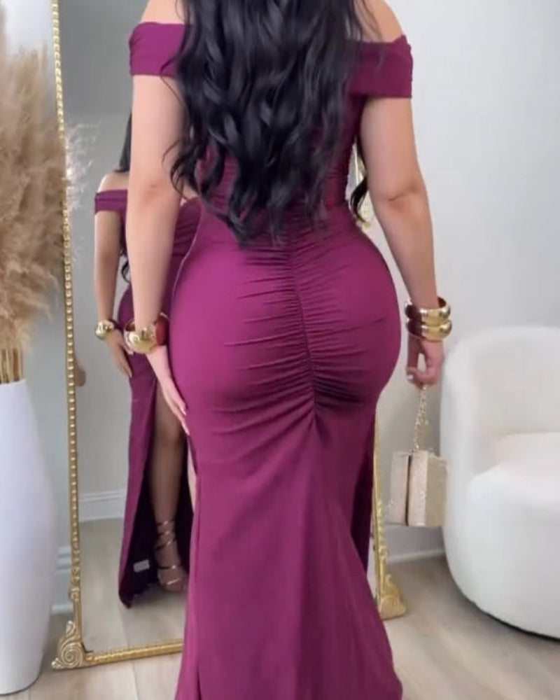 Elegantes Schulterfreies Maxikleid mit V Ausschnitt und Rüschen und Seitenschlitz (Vorverkauf)
